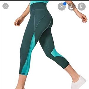 Lululemon Mix and Mesh Crop